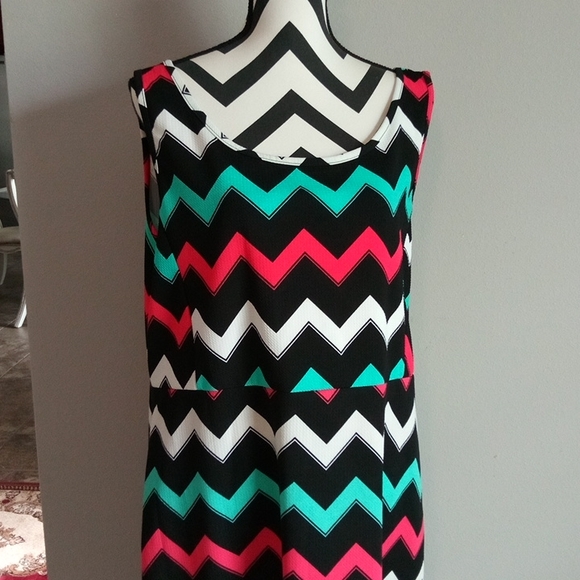NEW Rouge Collection 4X 30/32 Dress - Picture 5 of 6
